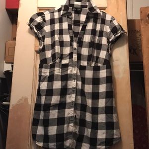 Women’s shirt sleeve shirt